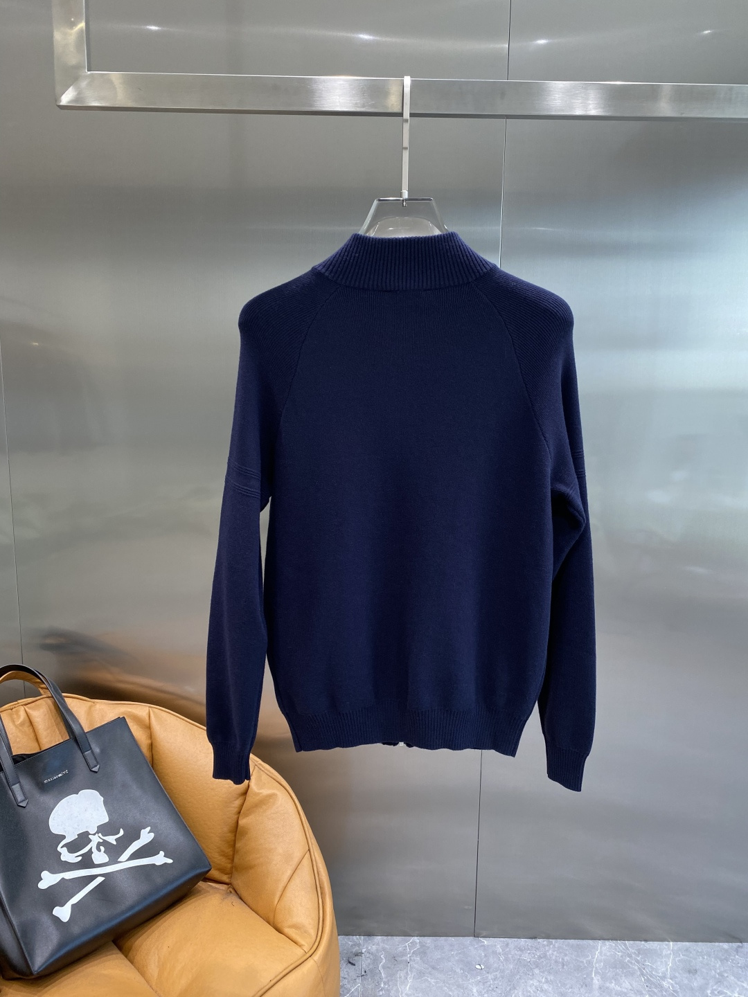 《🌾 𝙉𝙚𝙬🤍🖤普家》25ss秋冬 最新最顶级开衫羊毛针织衫开衫毛衣，精致配色融合新款潮开衫，最顶级的品