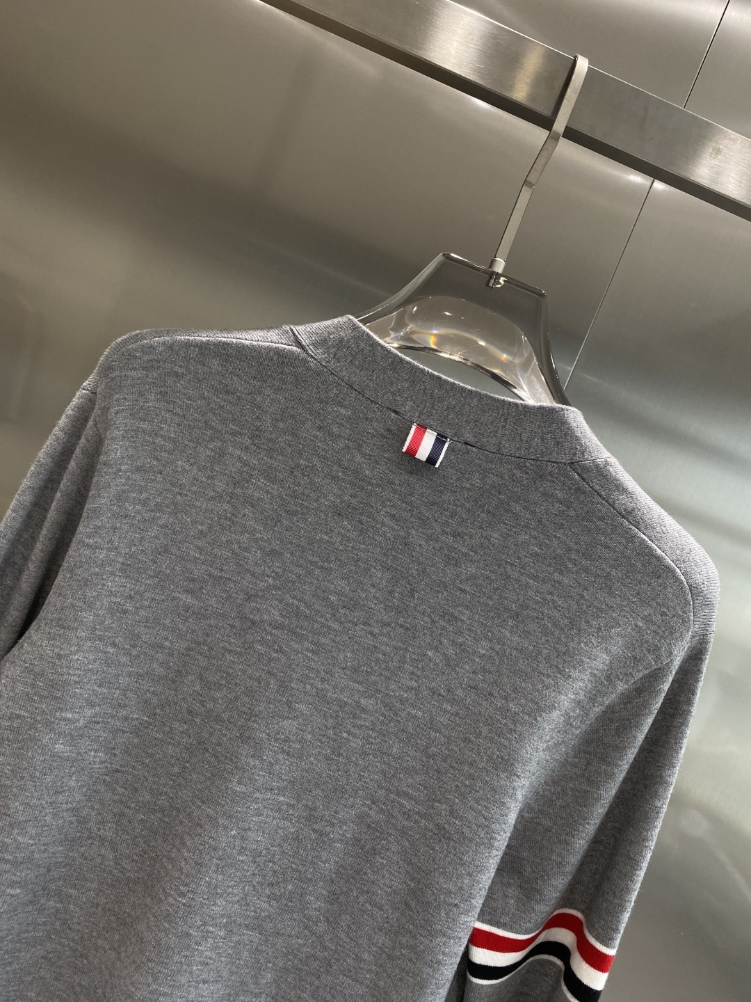 《🌾 𝙉𝙚𝙬🤍🖤TB家》25ss秋冬 最新最顶级开衫羊毛针织衫开衫毛衣，精致配色融合新款潮开衫，最顶级的