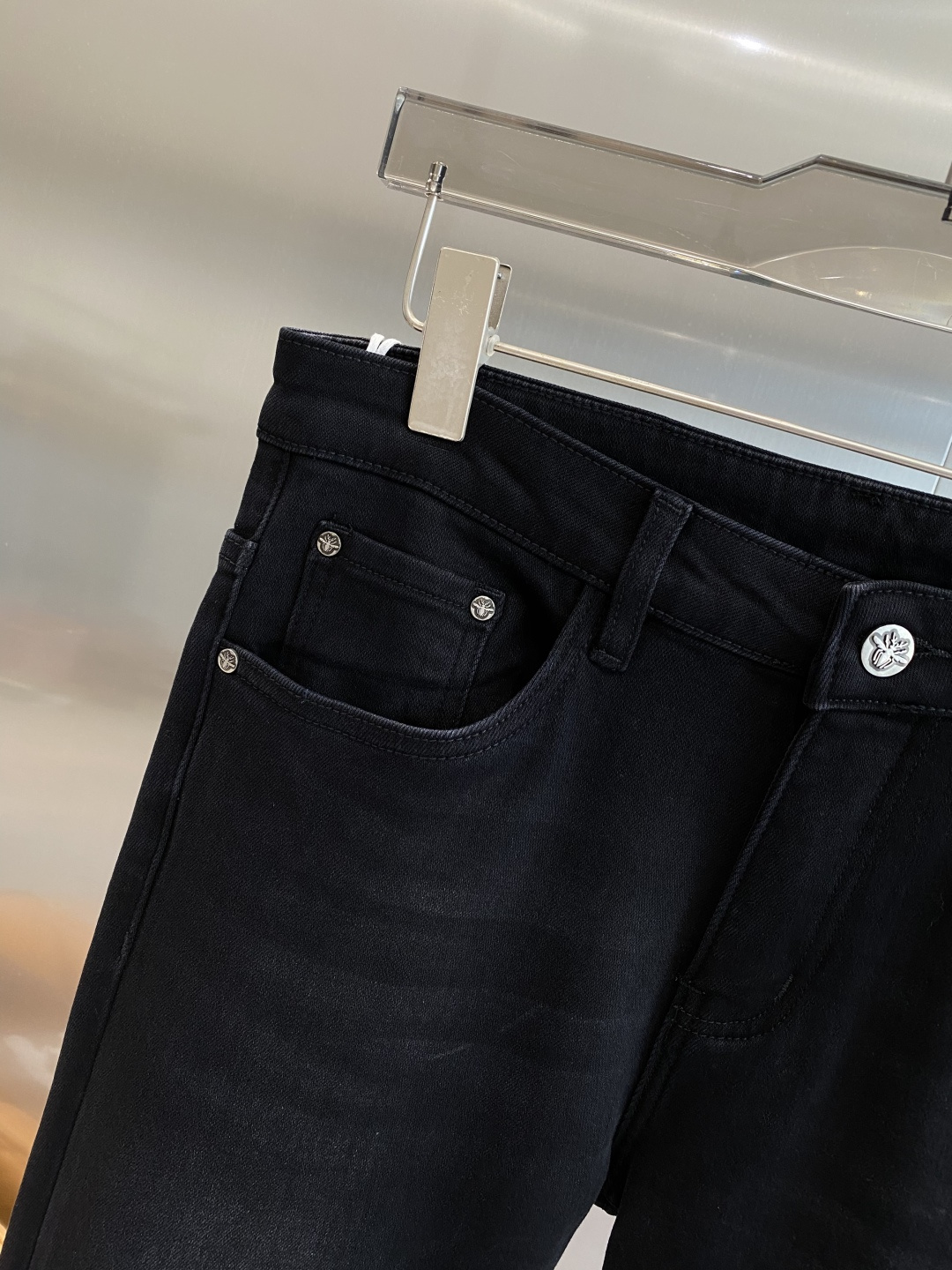 《𝙉𝙚𝙬🤍🖤迪家》25ss秋冬牛仔 超级有范儿的一款牛仔裤，定制原版水洗牛仔面料，独特设计，顶级工艺字母