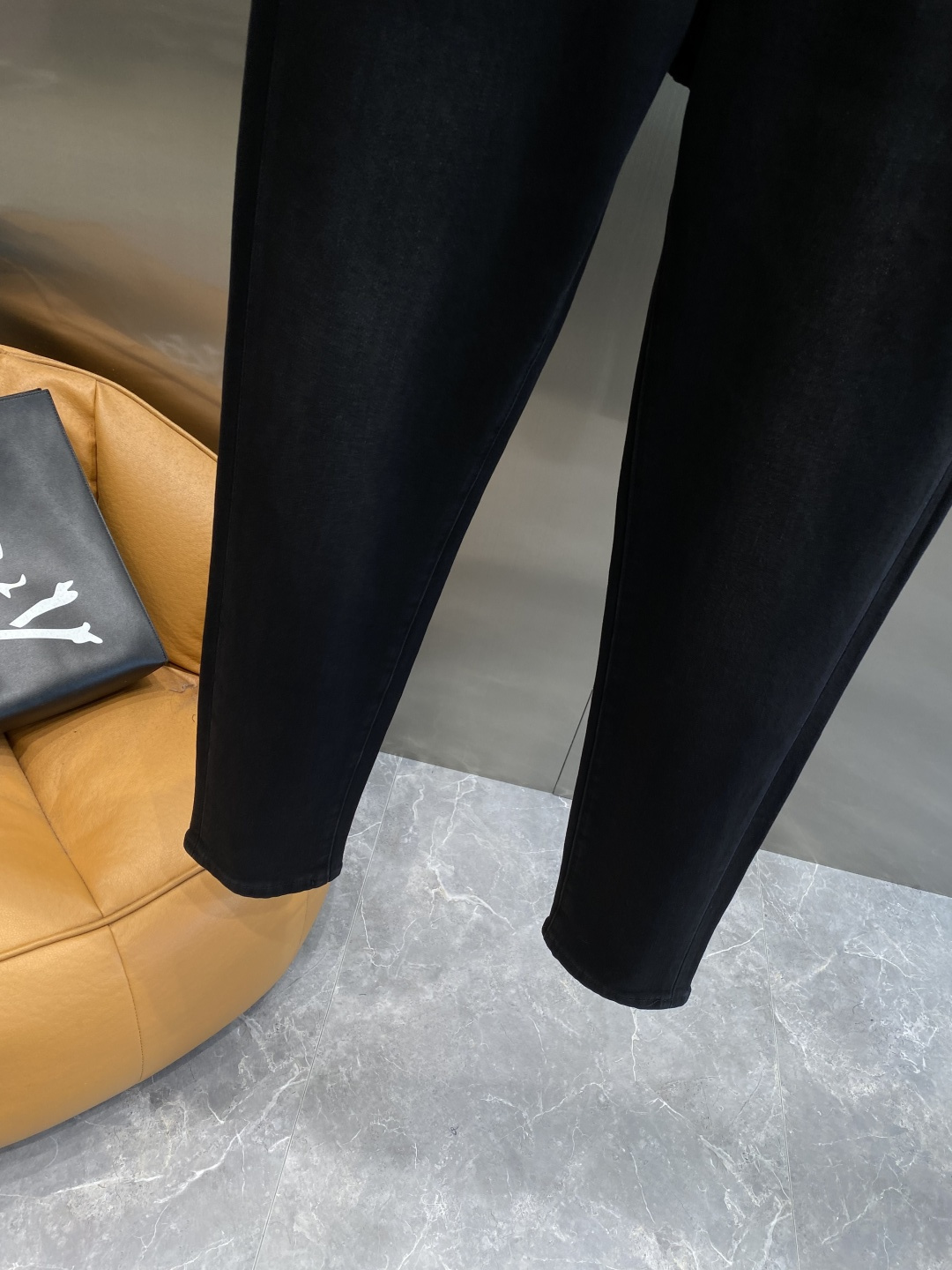 《𝙉𝙚𝙬🤍🖤迪家》25ss秋冬牛仔 超级有范儿的一款牛仔裤，定制原版水洗牛仔面料，独特设计，顶级工艺字母