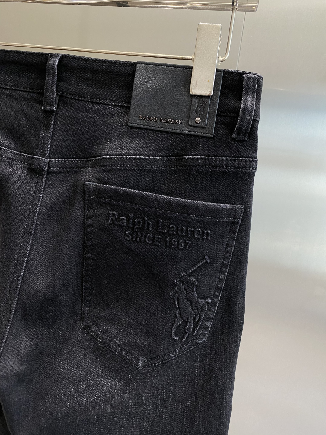 《𝙉𝙚𝙬🤍🖤POLO家》25ss秋冬牛仔 超级有范儿的一款牛仔裤，定制原版水洗牛仔面料，独特设计，顶级工