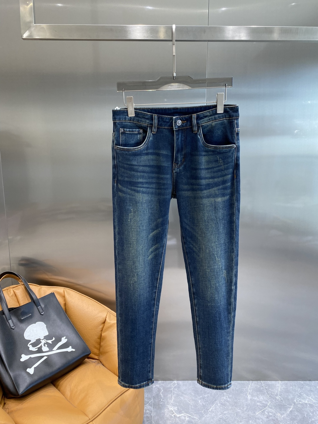《𝙉𝙚𝙬🤍🖤古家》25ss秋冬牛仔 超级有范儿的一款牛仔裤，定制原版水洗牛仔面料，独特设计，顶级工艺字母