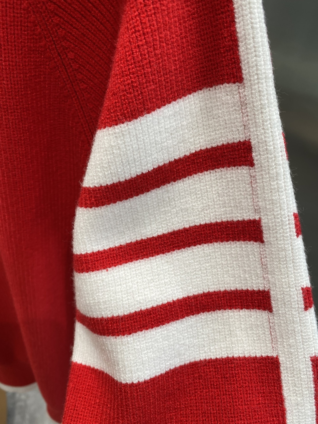 🌾 新年中国红系列♥️♥️♥️《𝙉𝙚𝙬🤍🖤TB家》2025ss秋冬新品时尚休闲打底单穿圆领商务休闲基础高