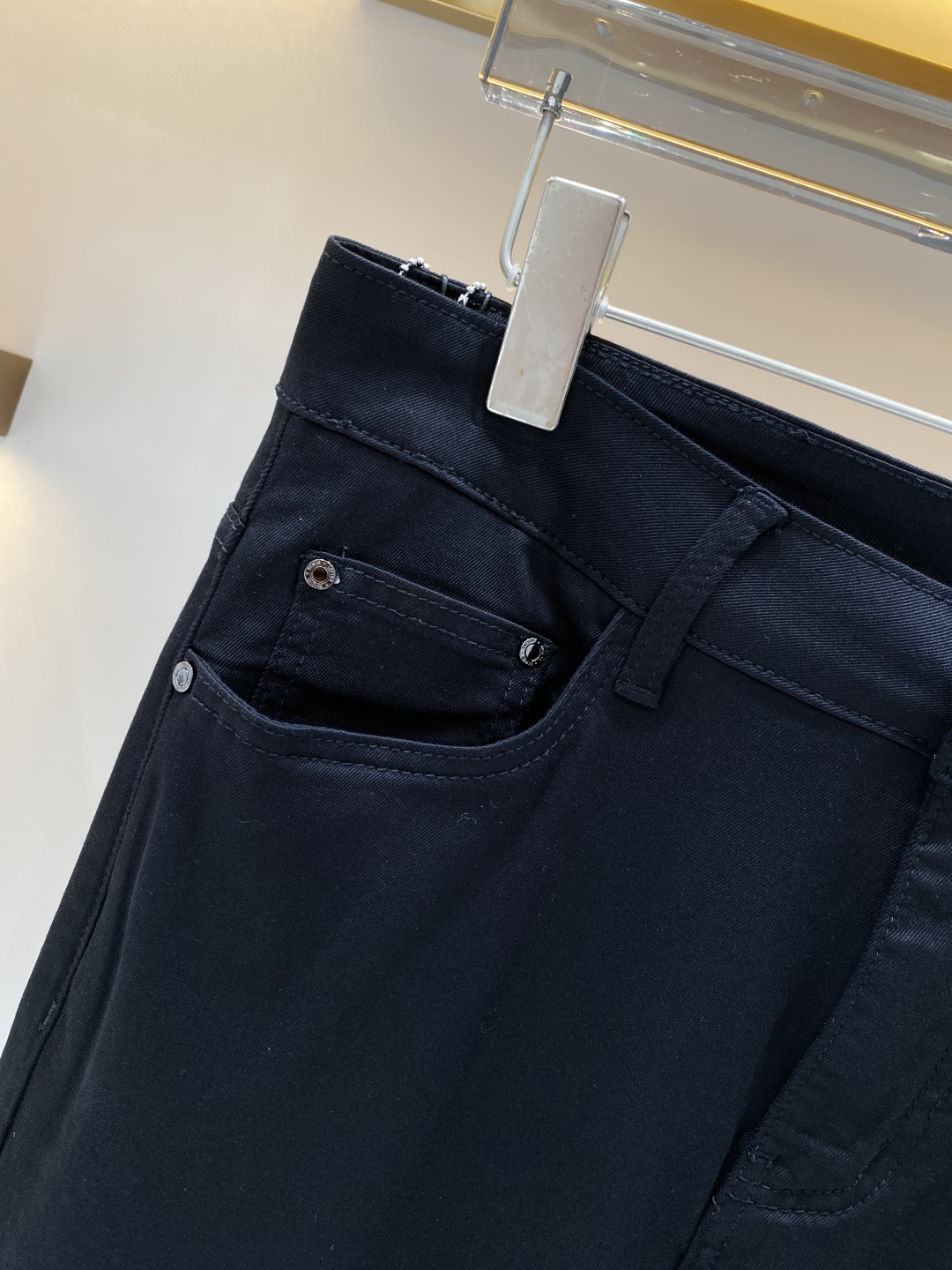 🌾售后✅《𝙉𝙚𝙬🤍🖤HH家》2026最新品牛仔裤 专柜热销款 品味与价值共享 身穿着非常舒适 低调不失奢