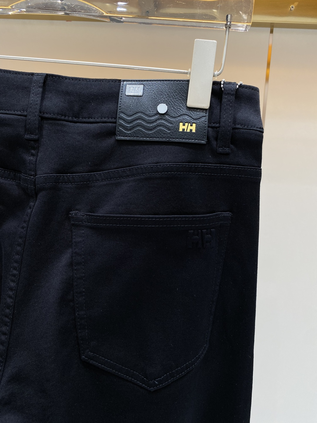 🌾售后✅《𝙉𝙚𝙬🤍🖤HH家》2026最新品牛仔裤 专柜热销款 品味与价值共享 身穿着非常舒适 低调不失奢