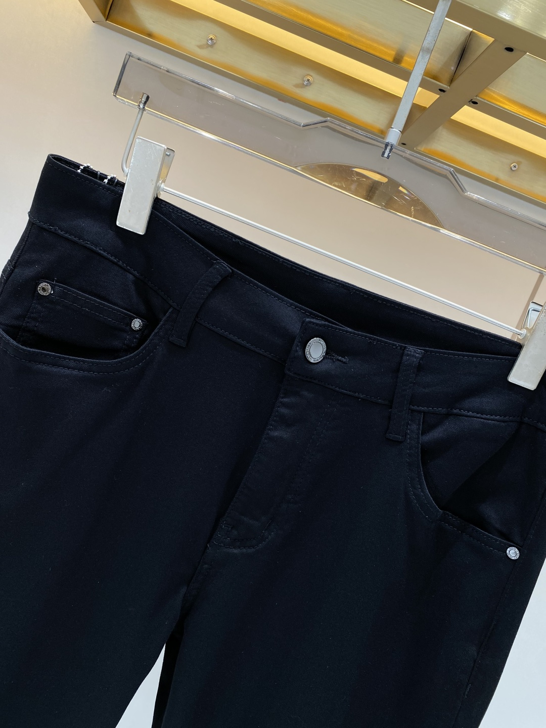 🌾售后✅《𝙉𝙚𝙬🤍🖤HH家》2026最新品牛仔裤 专柜热销款 品味与价值共享 身穿着非常舒适 低调不失奢