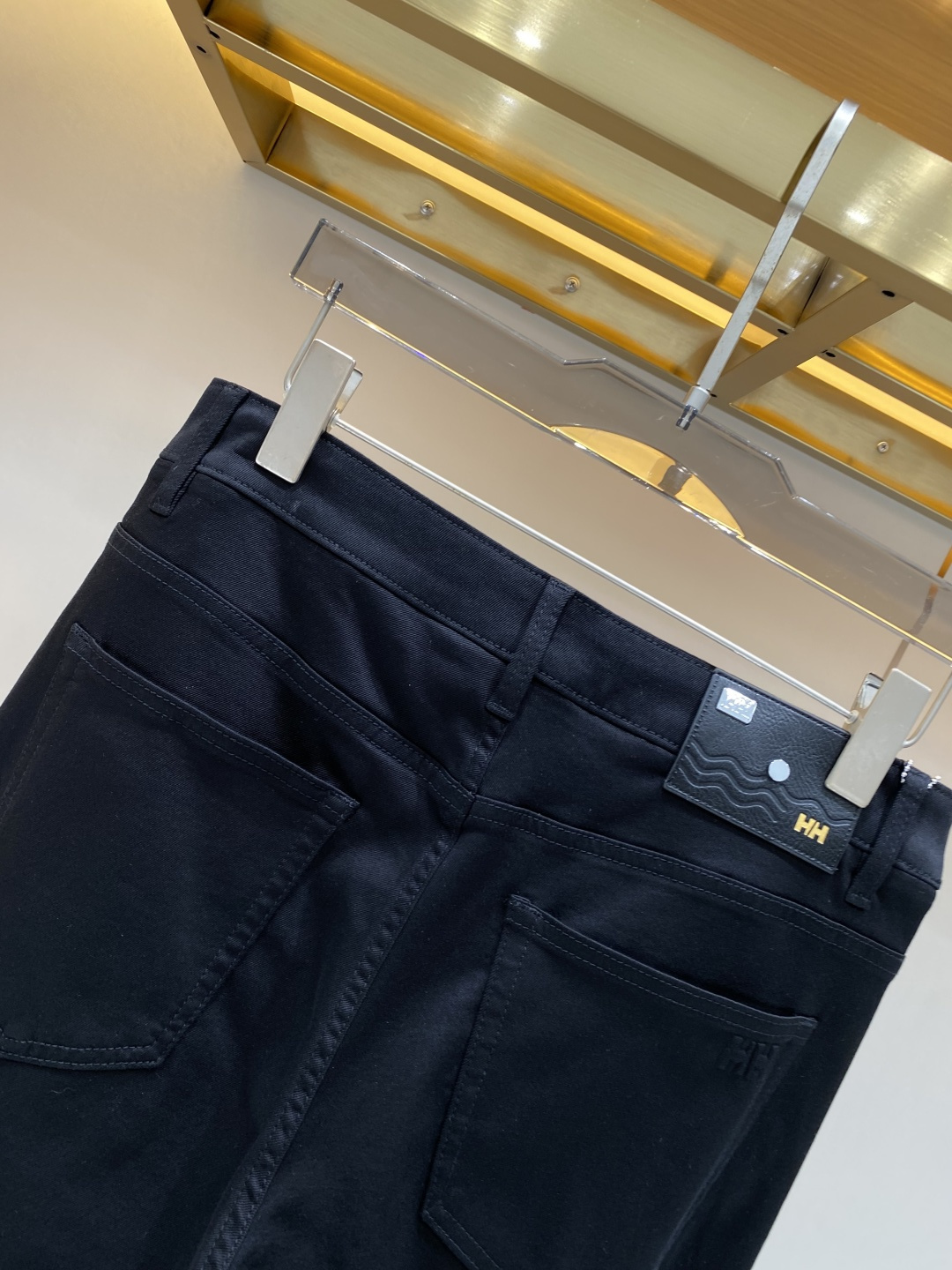 🌾售后✅《𝙉𝙚𝙬🤍🖤HH家》2026最新品牛仔裤 专柜热销款 品味与价值共享 身穿着非常舒适 低调不失奢