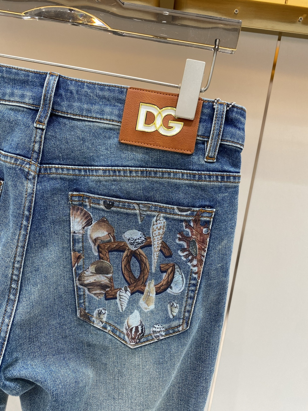 🌾售后✅《𝙉𝙚𝙬🤍🖤DG家》2026最新品牛仔裤 专柜热销款 品味与价值共享 身穿着非常舒适 低调不失奢