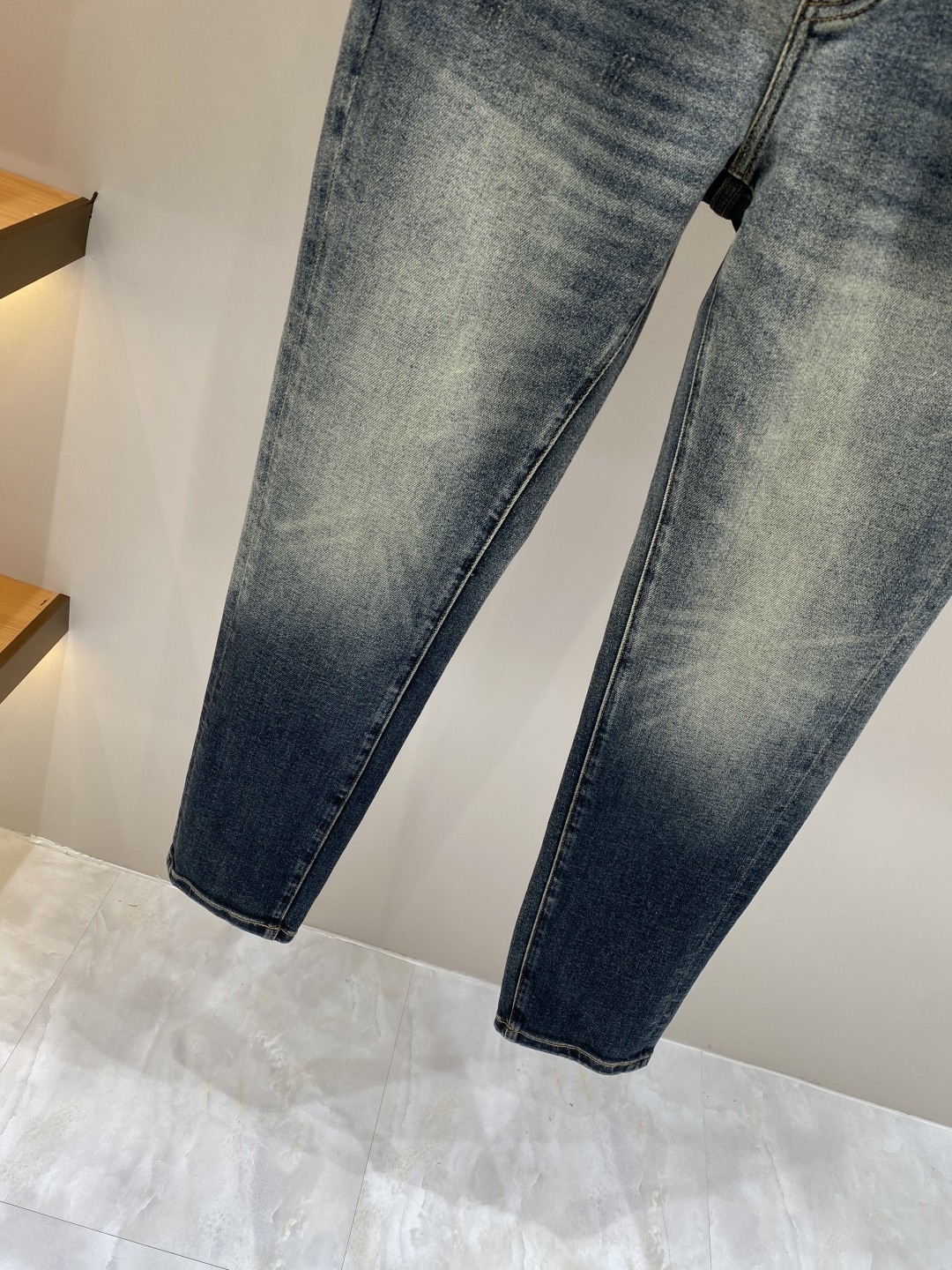 《𝙉𝙚𝙬🖤❤️驴家》2026春款重工水洗休闲牛仔裤，进口原版水洗弹力面料，舒适有弹性，独特设计，版型超正