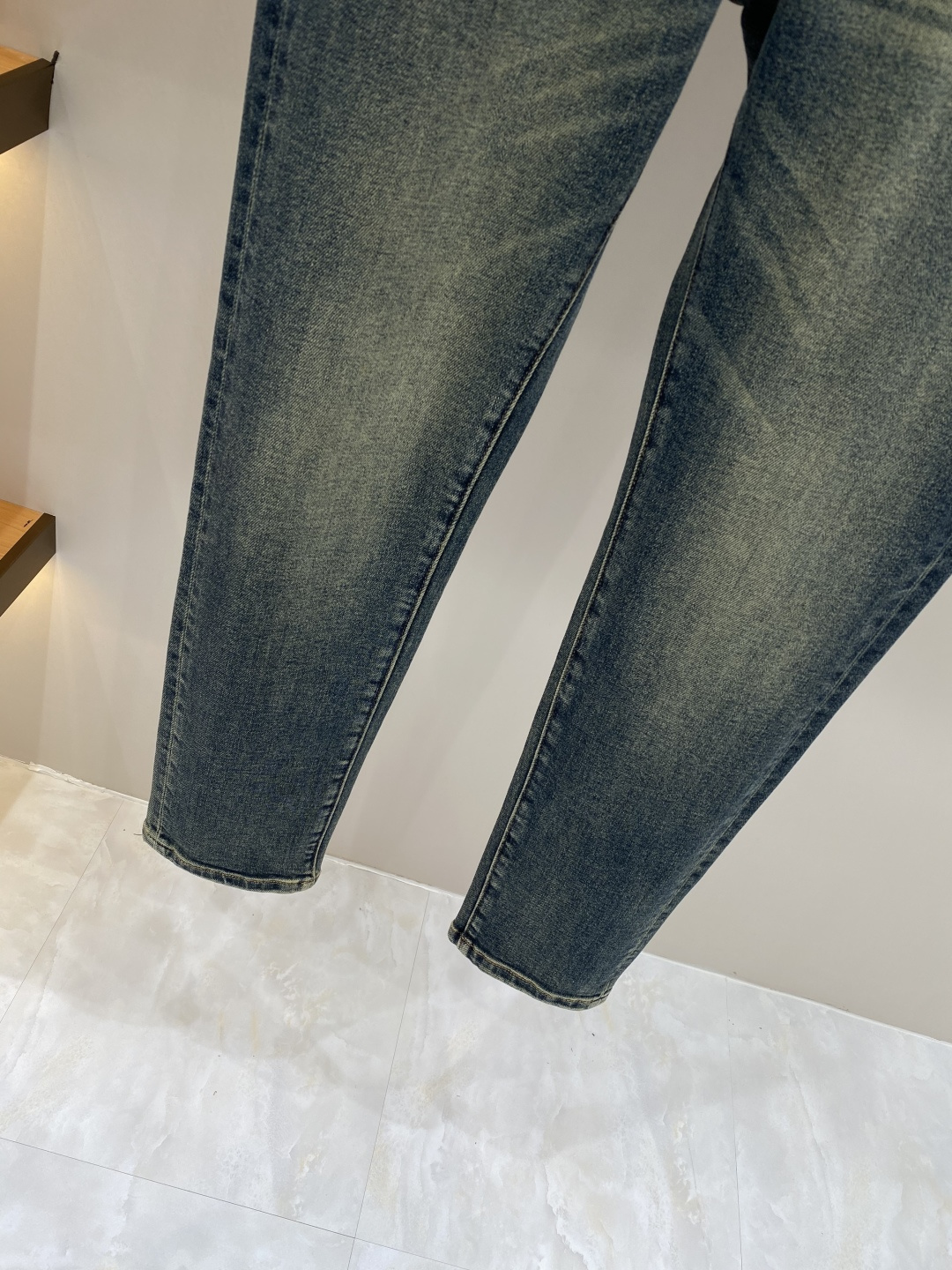 《𝙉𝙚𝙬🖤❤️DG家》2026春款重工水洗休闲牛仔裤，进口原版水洗弹力面料，舒适有弹性，独特设计，版型超