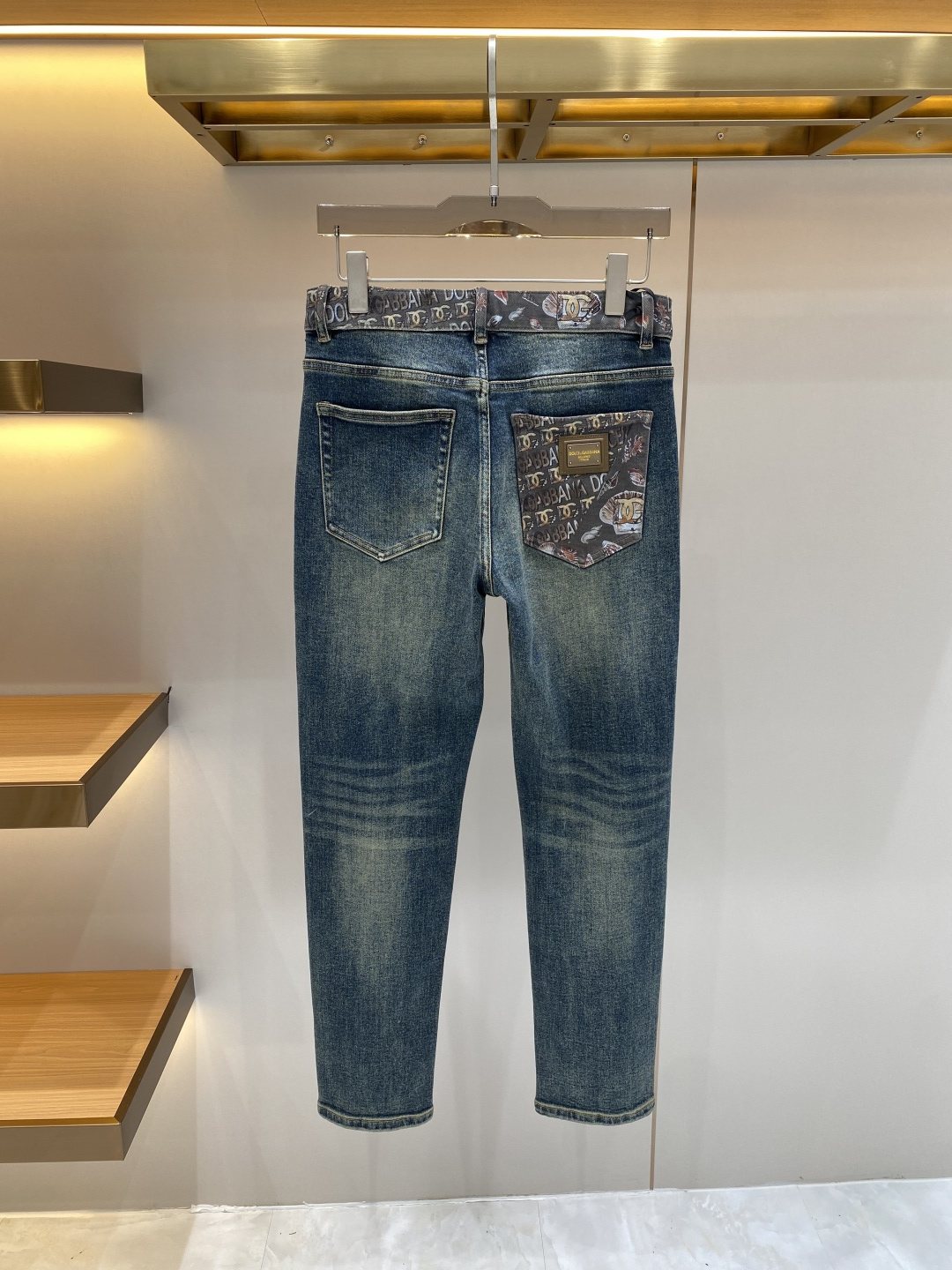 NO:726427,Support after-sales service after the year 'DG Home' 2026 spring heavy-duty washed casual jeans, imported original washed stretch fabric, comfortable and elastic, unique design, super correct fit, comfortable and breathable, extremely high-grade, counter quality, handsome upper body, size 29-36 next day,,gucci,jeans,19860909支持年后售后 《DG家》 2026春款重工水洗休闲牛仔裤,进口原版水洗弹力面料,舒适有弹性,独特设计,版型超正,舒适透气,档次极高,专柜品质,上身帅气十足,码数29-36隔天,,gucci,jeans,,Men's clothing