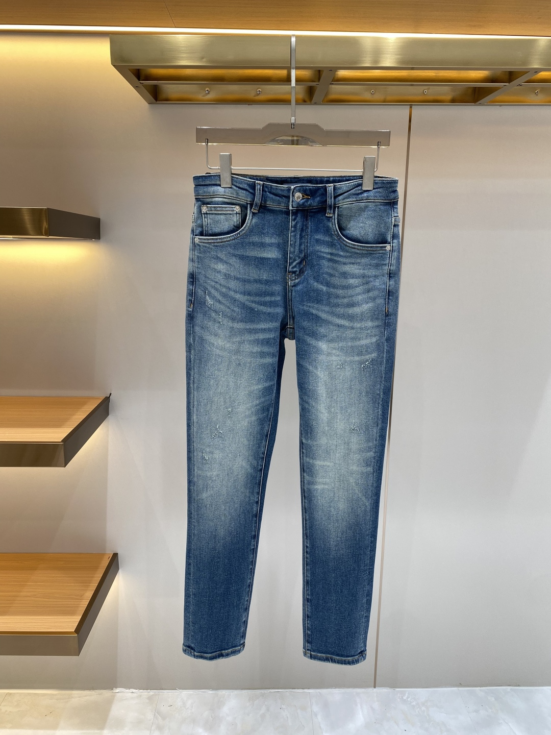 《𝙉𝙚𝙬🖤❤️普家》2026春款重工水洗休闲牛仔裤，进口原版水洗弹力面料，舒适有弹性，独特设计，版型超正