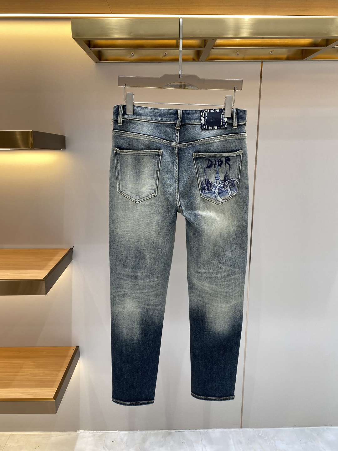 NO:726394,Support after-sales service after the year 'Dijia' 2026 spring heavy-duty washed casual jeans, imported original washed stretch fabric, comfortable and elastic, unique design, super correct fit, comfortable and breathable, extremely high-grade, counter quality, handsome upper body, size 29-36 next day,, dior, jeans,19860909支持年后售后 《迪家》 2026春款重工水洗休闲牛仔裤,进口原版水洗弹力面料,舒适有弹性,独特设计,版型超正,舒适透气,档次极高,专柜品质,上身帅气十足,码数29-36隔天,,dior,jeans,,Men's clothing