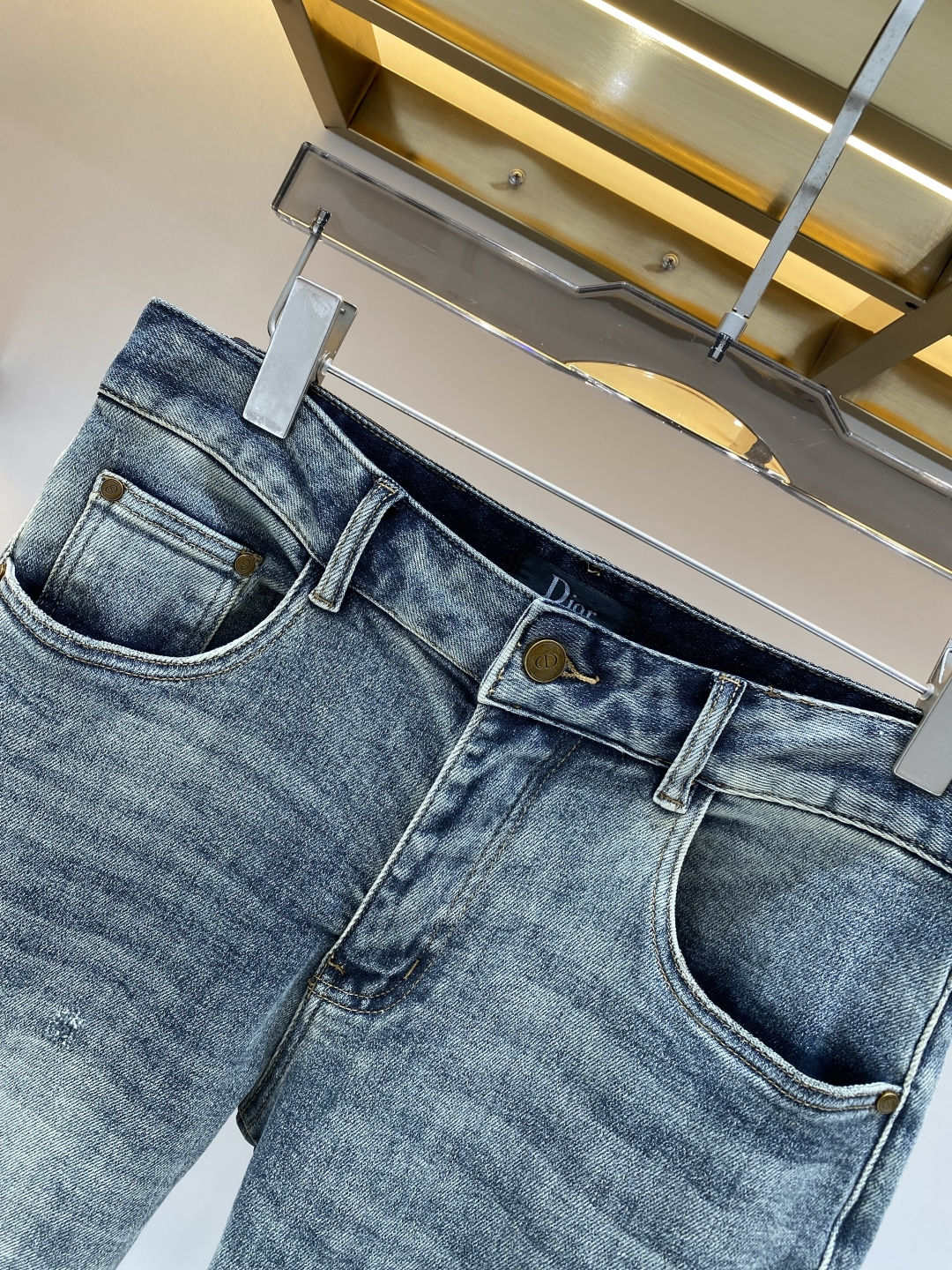 《𝙉𝙚𝙬🖤❤️迪家》2026春款重工水洗休闲牛仔裤，进口原版水洗弹力面料，舒适有弹性，独特设计，版型超正