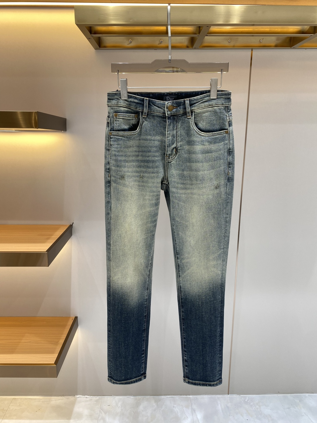 《𝙉𝙚𝙬🖤❤️迪家》2026春款重工水洗休闲牛仔裤，进口原版水洗弹力面料，舒适有弹性，独特设计，版型超正