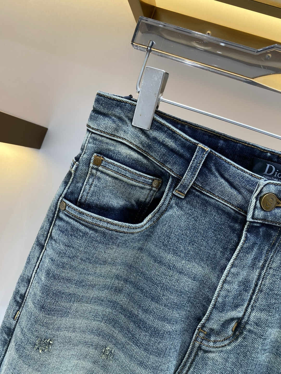 《𝙉𝙚𝙬🖤❤️迪家》2026春款重工水洗休闲牛仔裤，进口原版水洗弹力面料，舒适有弹性，独特设计，版型超正