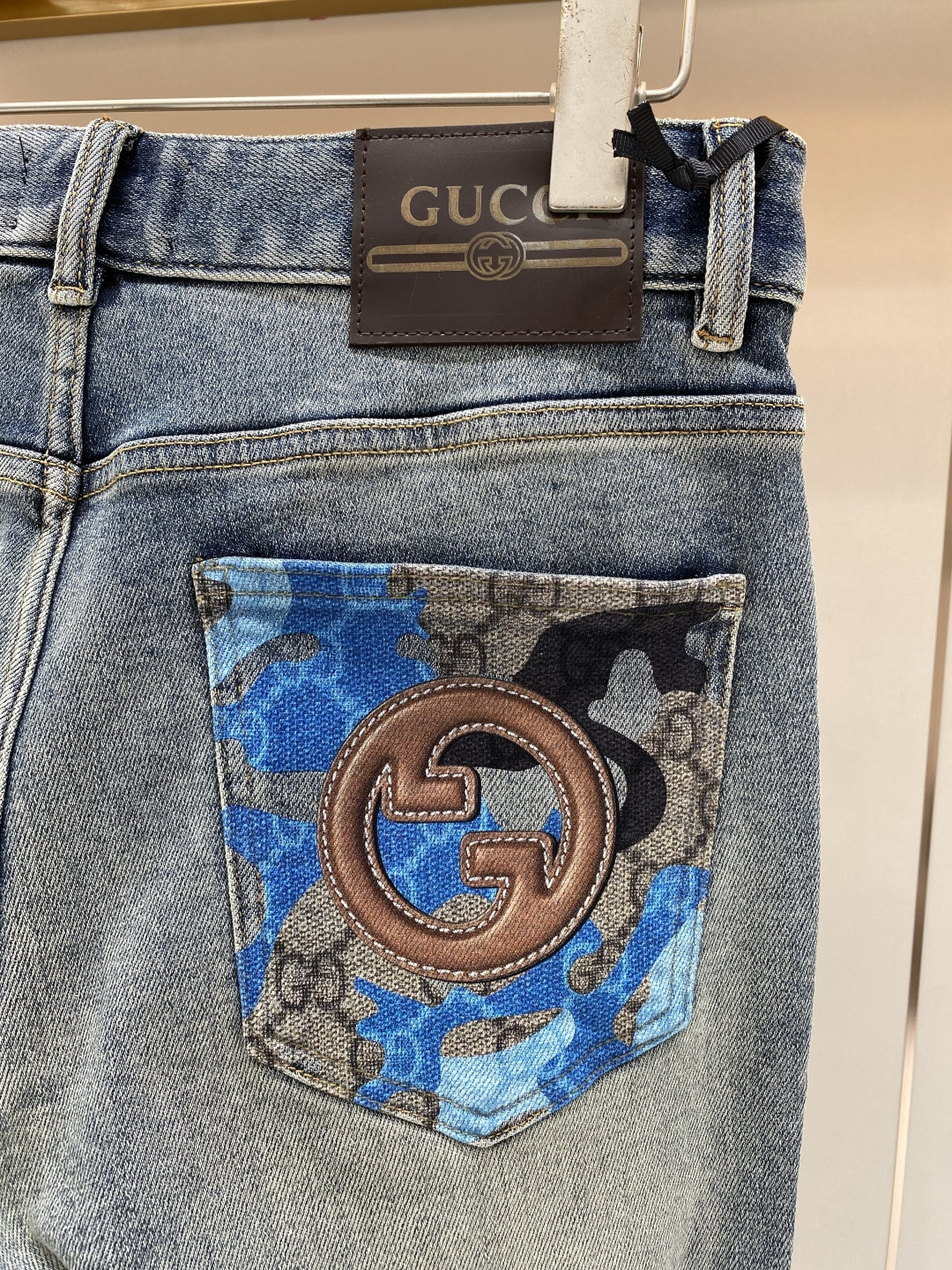 《𝙉𝙚𝙬🖤❤️古家》2026春款重工水洗休闲牛仔裤，进口原版水洗弹力面料，舒适有弹性，独特设计，版型超正