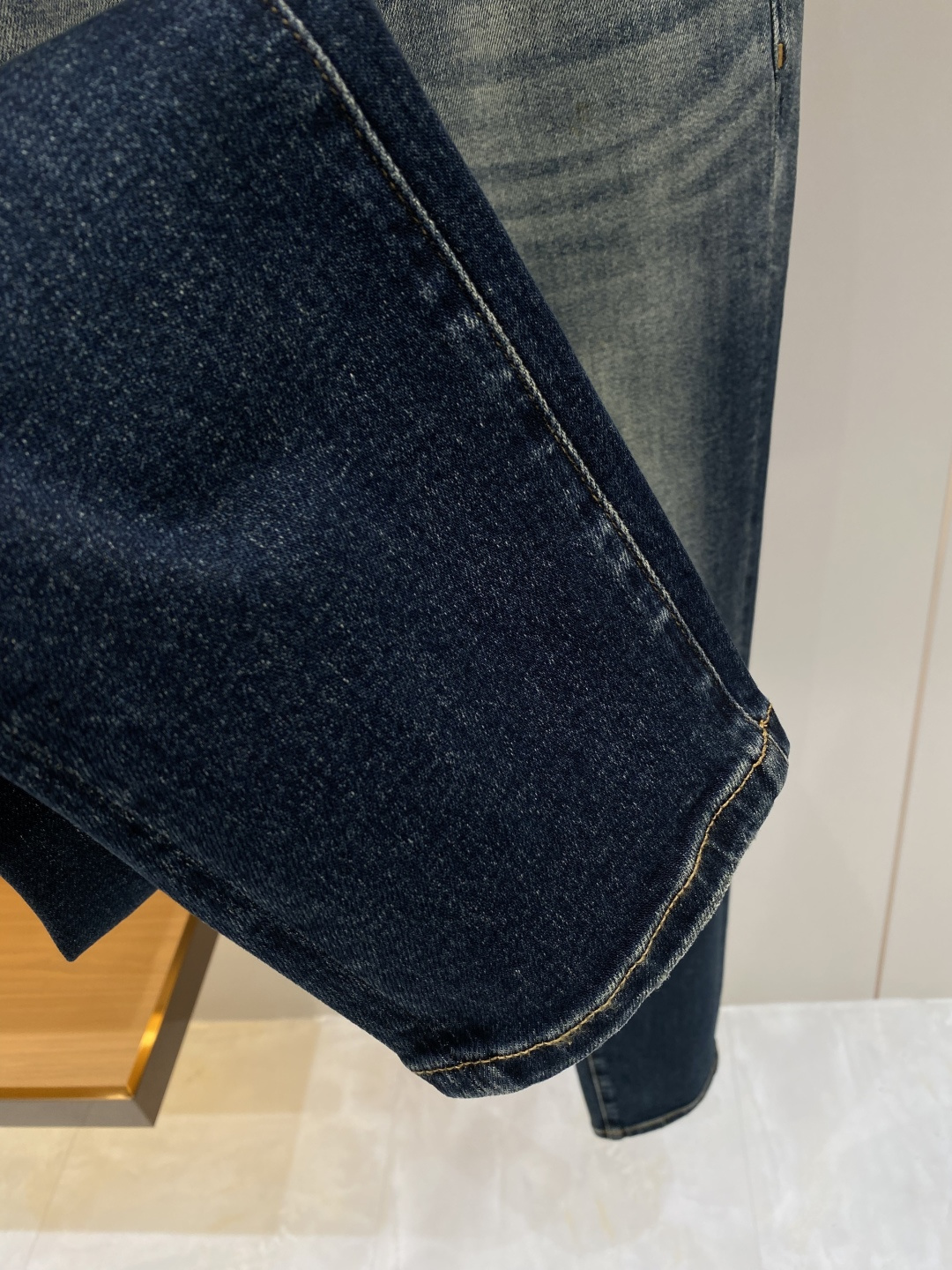 《𝙉𝙚𝙬🖤❤️驴家》2026春款重工水洗休闲牛仔裤，进口原版水洗弹力面料，舒适有弹性，独特设计，版型超正