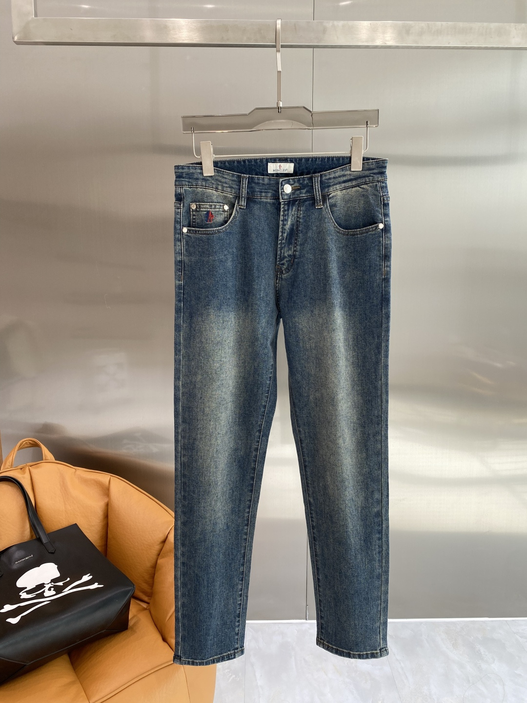 NO:730032,Support after-sales service after the year 'Mengjia' 2026 spring style washed casual jeans, imported original washed stretch fabric, comfortable and elastic, unique design, super correct fit, comfortable and breathable, extremely high grade, counter quality, handsome upper body, size 29-36 next day,,jeans,19860909支持年后售后 《蒙家》 2026春款水洗休闲牛仔裤,进口原版水洗弹力面料,舒适有弹性,独特设计,版型超正,舒适透气,档次极高,专柜品质,上身帅气十足,码数29-36隔天,,jeans,,Men's clothing