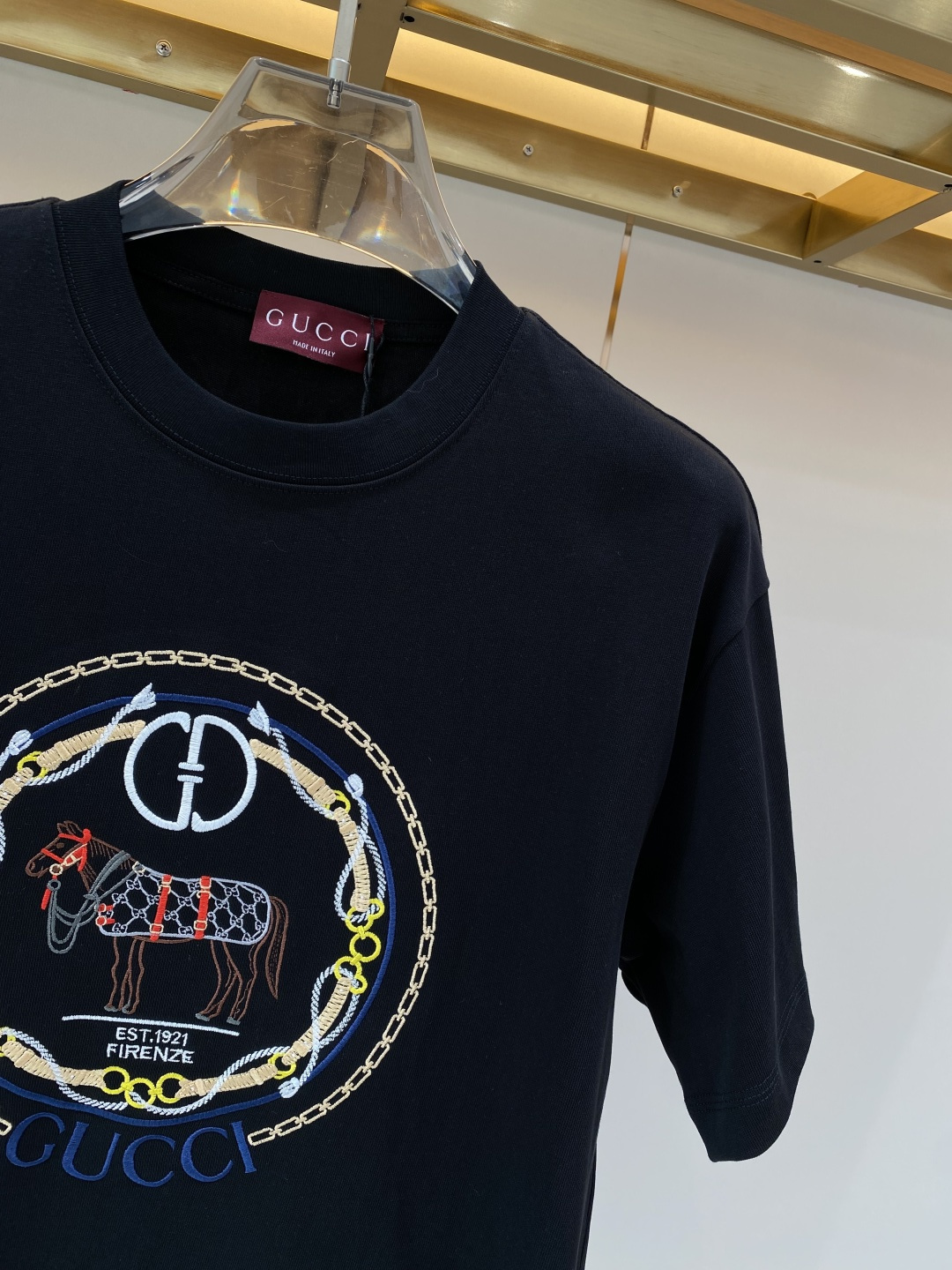 《𝙉𝙚𝙬🖤❤️古家》2026新款首发专柜最新款短袖圆领T恤 高端订制 设计前卫时尚！刺绣品牌logo工艺