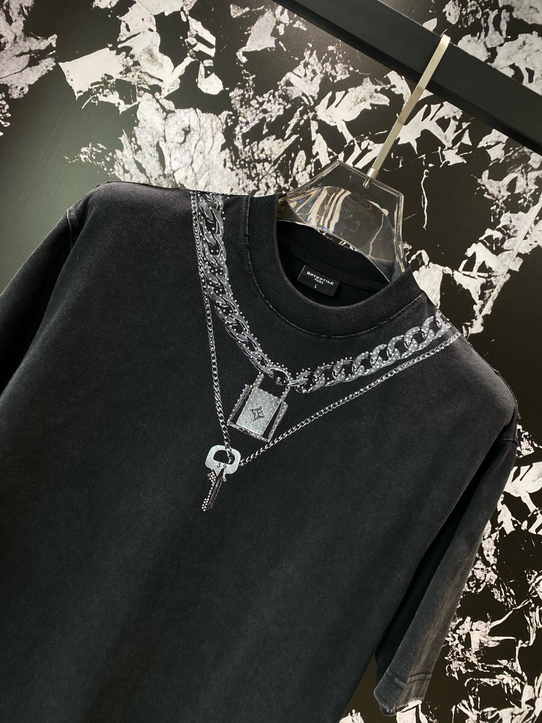 断码清仓：XL 偏大一码🧧福利价：130/2件P 不退不换