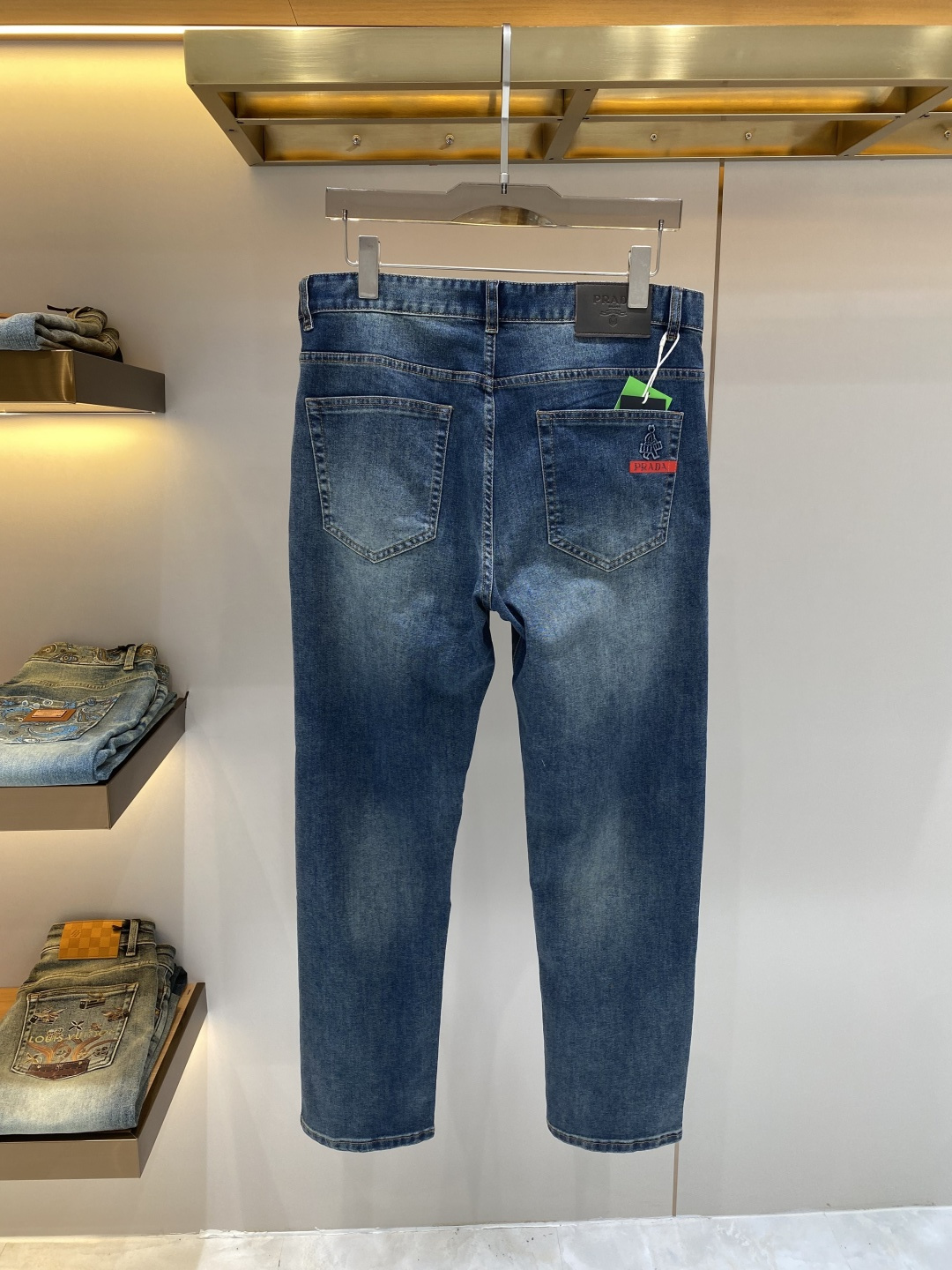 NO:734551,'Pujia' 2026 spring style washed casual jeans, imported original washed stretch fabric, comfortable and elastic, unique design, super correct fit, comfortable and breathable, extremely high grade, counter quality, handsome upper body, size 29-36, next day, prada,jeans,19860909《普家》 2026春款水洗休闲牛仔裤,进口原版水洗弹力面料,舒适有弹性,独特设计,版型超正,舒适透气,档次极高,专柜品质,上身帅气十足,码数29-36隔天,,prada,jeans,,Men's clothing