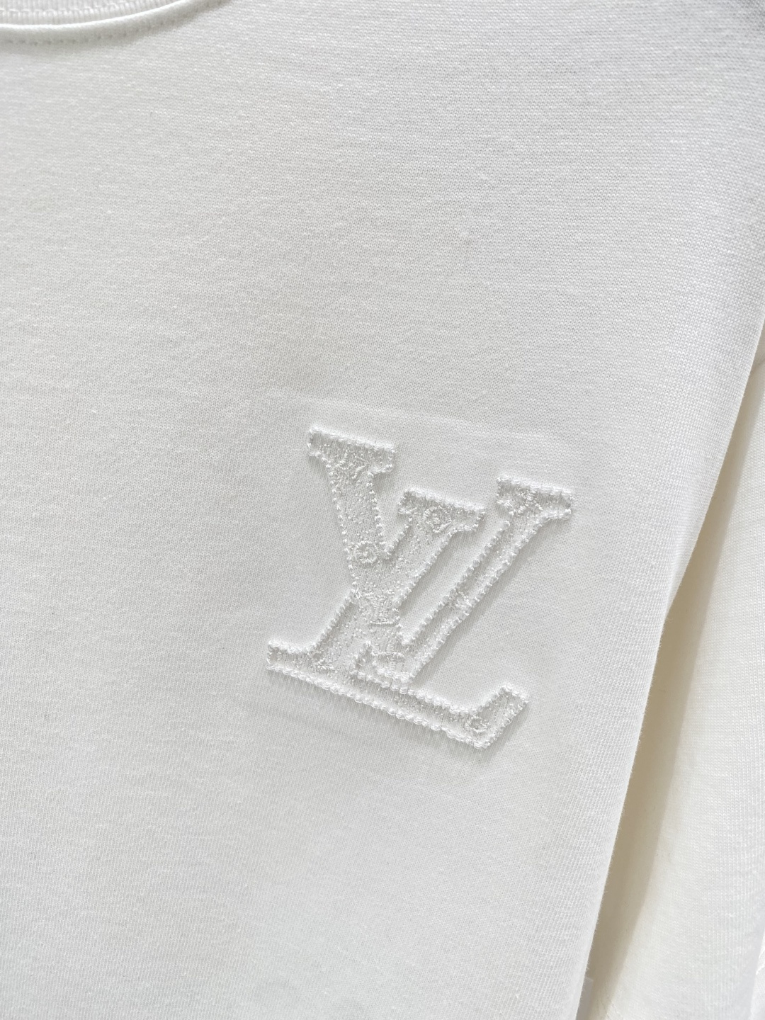 支持年后售后✅《𝙉𝙚𝙬🖤❤️驴家》2026短袖 顶级进口私货，高端字母短袖，时尚不失奢华 品质毋庸置疑 