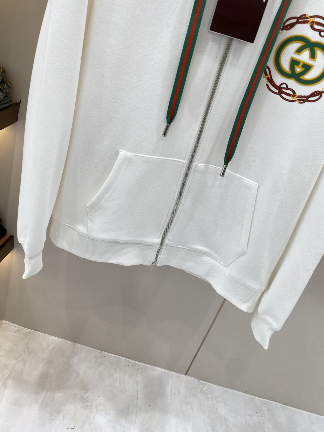 支持年后售后✅ 《𝙉𝙚𝙬🖤❤️古家》2026ss大爆新款，最高版本时尚开衫卫衣、每年必出的经典之作。受各