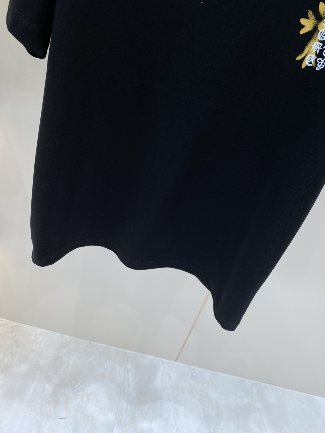 《𝙉𝙚𝙬🖤❤️克家》2026新款首发专柜最新款短袖圆领T恤 高端订制 设计前卫时尚！品牌logo工艺设计