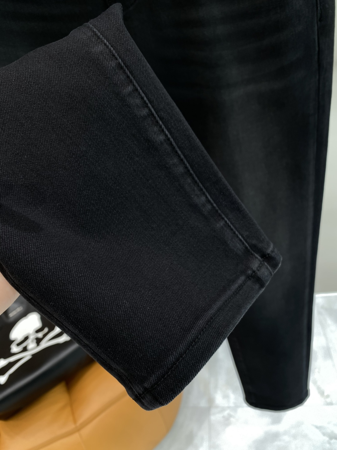《𝙉𝙚𝙬🖤❤️巴家》2026春款 牛仔 超级有范儿的一款牛仔裤，定制原版水洗牛仔面料，独特设计，顶级工艺