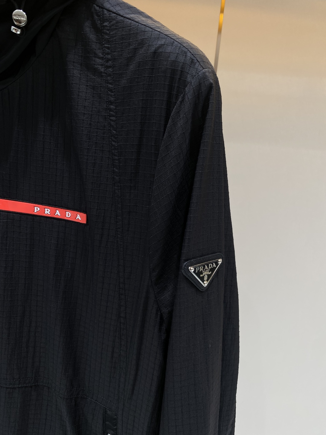 《𝙉𝙚𝙬🖤❤️普家》2026ss早春新款发布 夹克外套，爆款穿上就是舒适自在又显瘦的存在，慵懒而随性，结