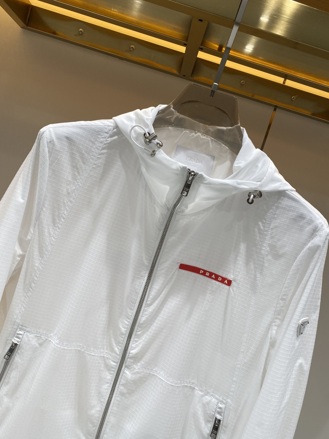 《𝙉𝙚𝙬🖤❤️普家》2026ss早春新款发布 夹克外套，爆款穿上就是舒适自在又显瘦的存在，慵懒而随性，结