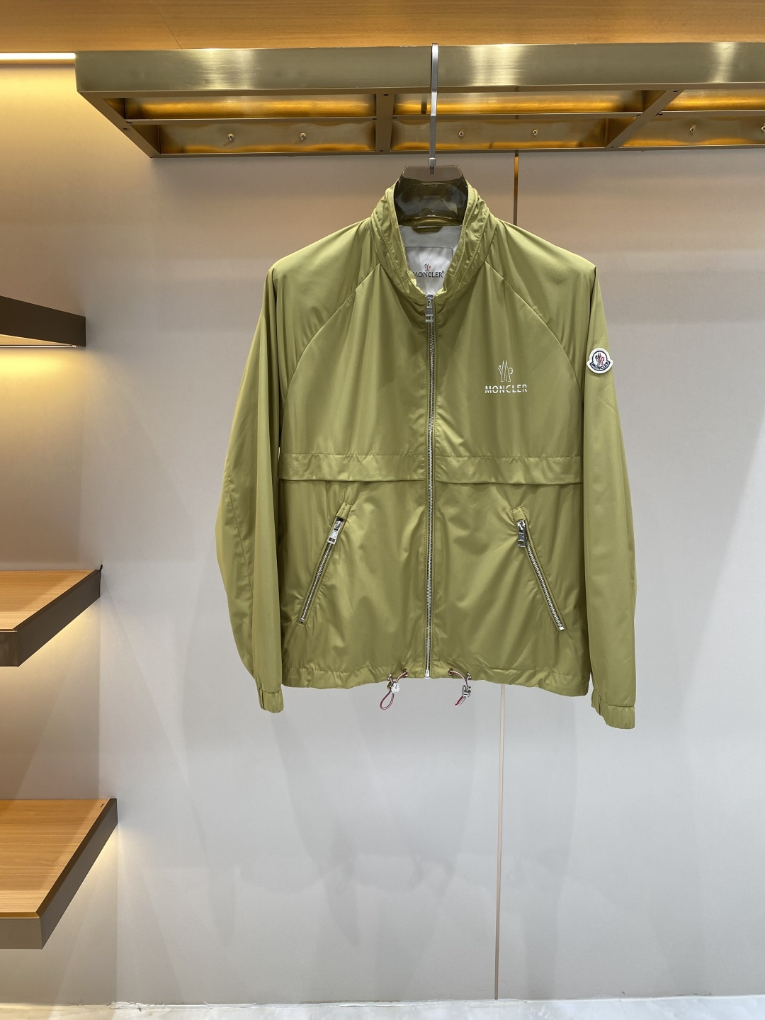 《𝙉𝙚𝙬🖤❤️蒙家》2026ss官网同款，早春新款男士夹克外套，时尚休闲高端版本！专柜定制面料 透气舒适