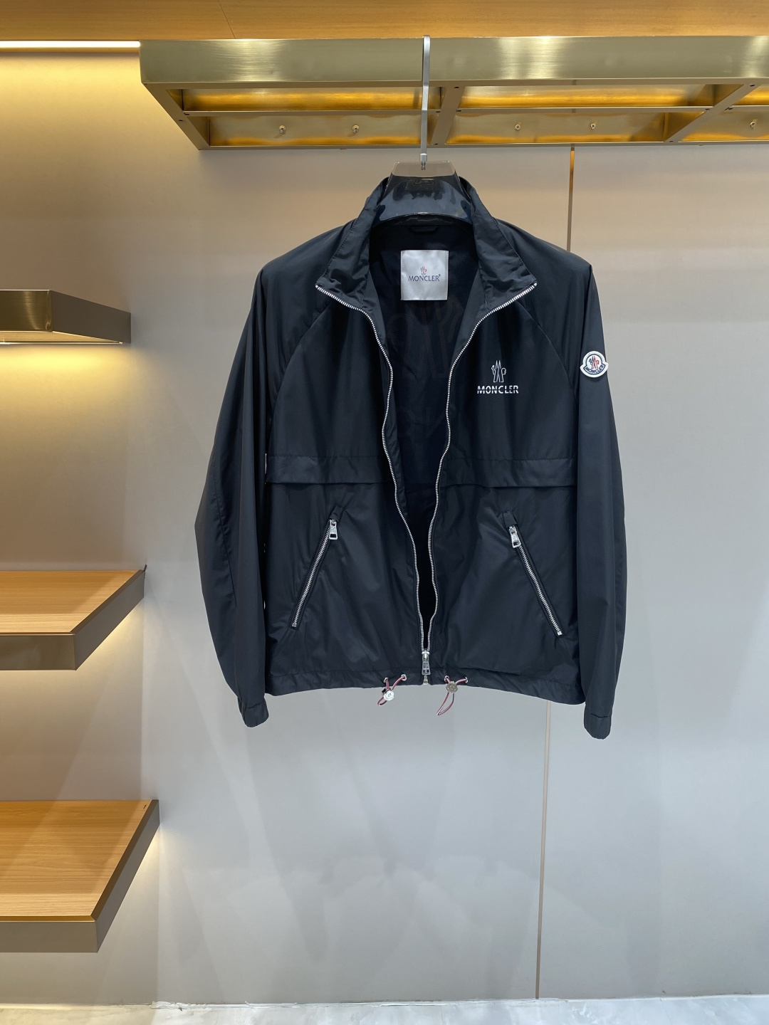 《𝙉𝙚𝙬🖤❤️蒙家》2026ss官网同款，早春新款男士夹克外套，时尚休闲高端版本！专柜定制面料 透气舒适