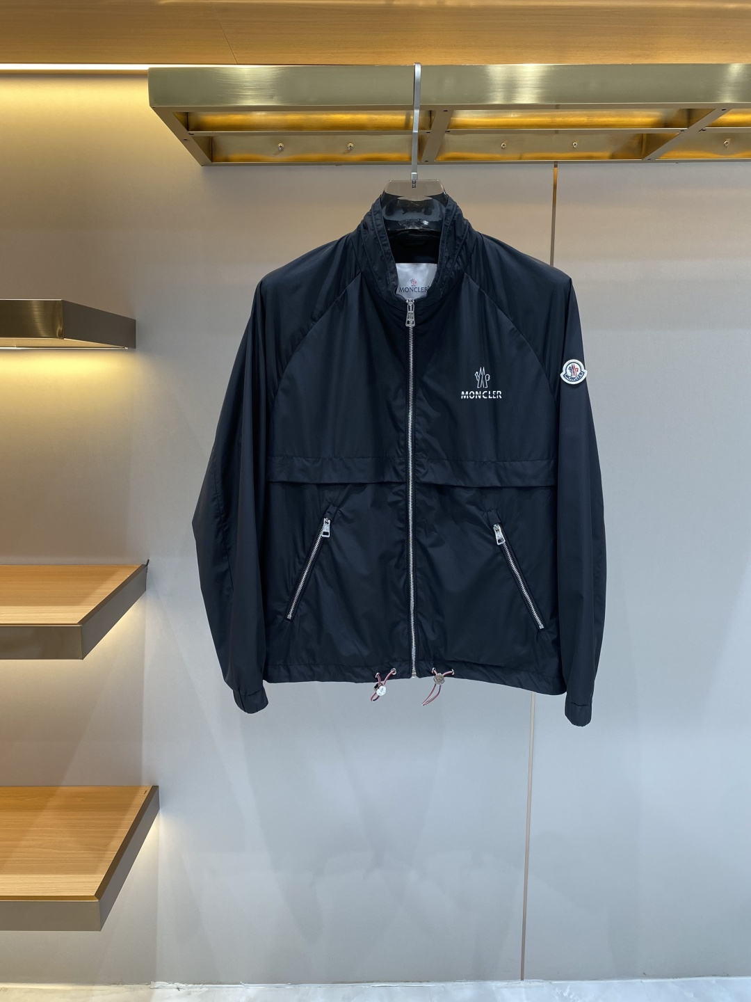 《𝙉𝙚𝙬🖤❤️蒙家》2026ss官网同款，早春新款男士夹克外套，时尚休闲高端版本！专柜定制面料 透气舒适