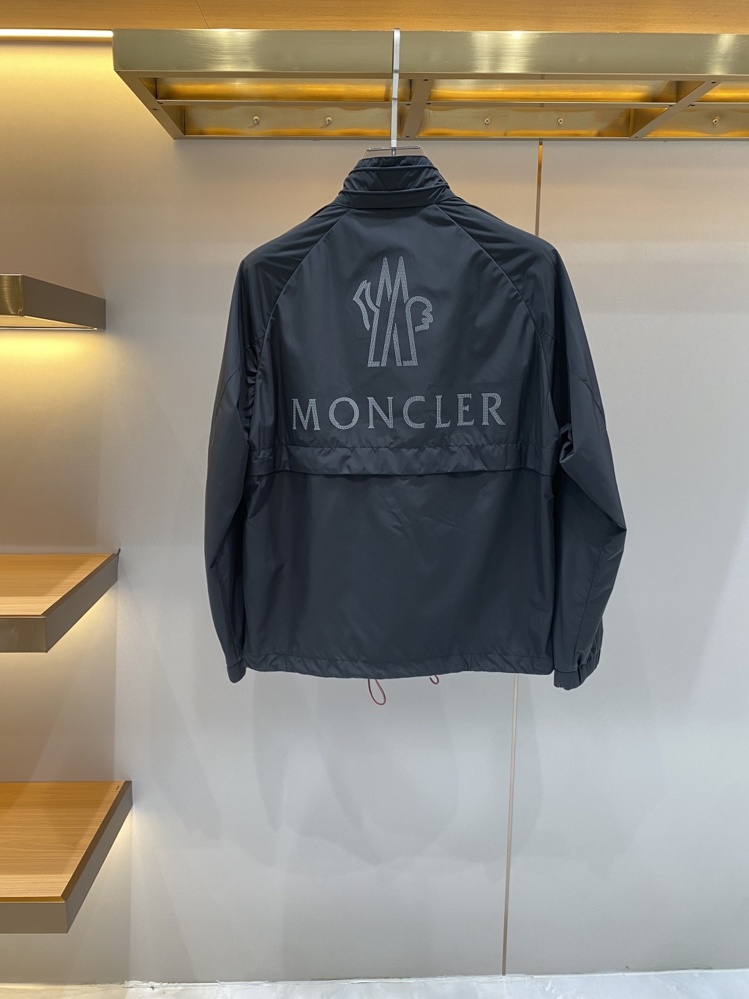 《𝙉𝙚𝙬🖤❤️蒙家》2026ss官网同款，早春新款男士夹克外套，时尚休闲高端版本！专柜定制面料 透气舒适