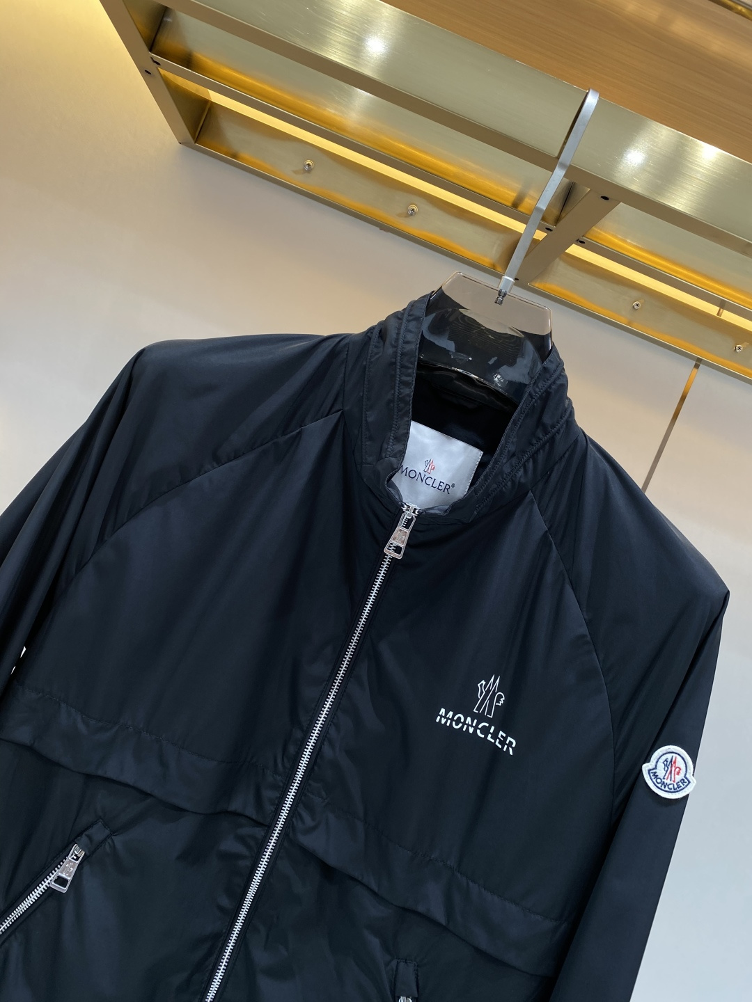 《𝙉𝙚𝙬🖤❤️蒙家》2026ss官网同款，早春新款男士夹克外套，时尚休闲高端版本！专柜定制面料 透气舒适