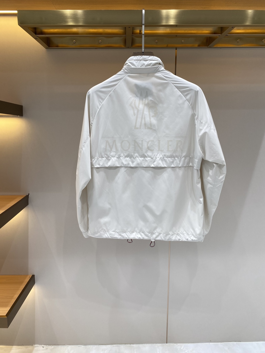 《𝙉𝙚𝙬🖤❤️蒙家》2026ss官网同款，早春新款男士夹克外套，时尚休闲高端版本！专柜定制面料 透气舒适