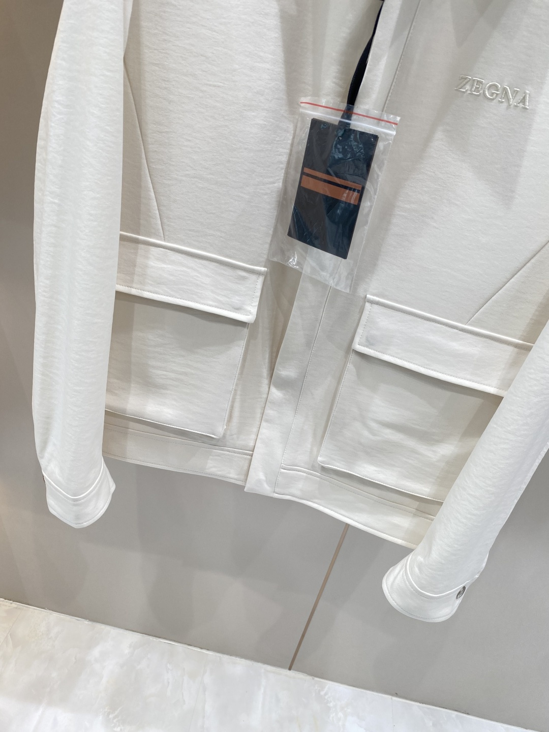 《𝙉𝙚𝙬🖤❤️杰尼家》2026ss官网同款，早春新款男士夹克外套，时尚休闲高端版本！专柜定制面料 透气舒