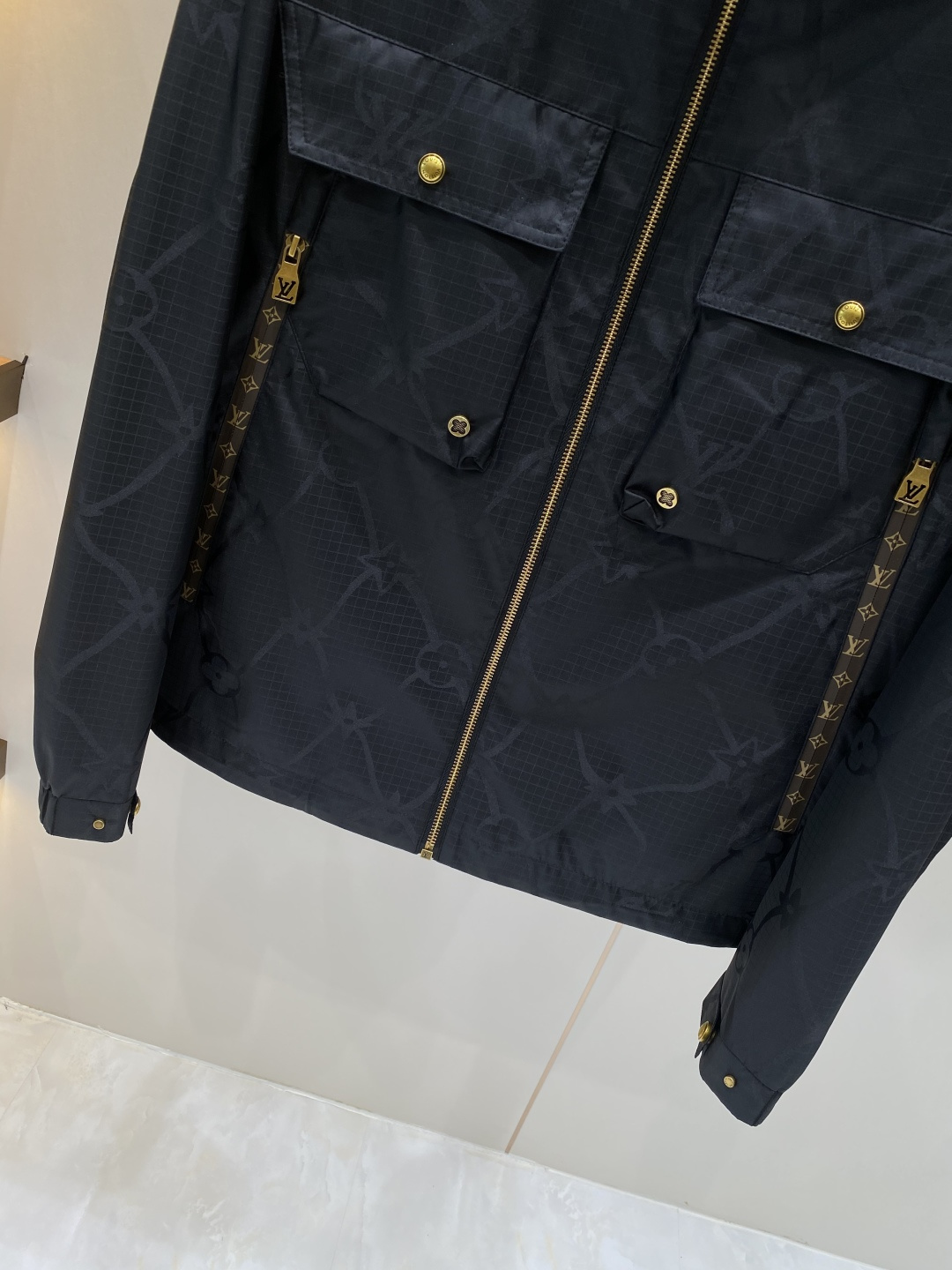 《𝙉𝙚𝙬🖤❤️驴家》2026ss官网同款，早春新款男士夹克外套，时尚休闲高端版本！专柜定制面料 透气舒适