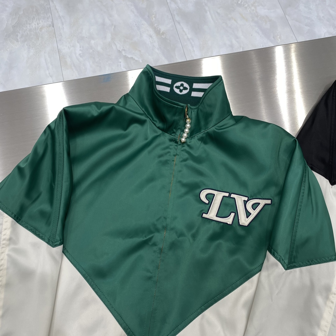 《𝙉𝙚𝙬🖤❤️驴家》2026ss官网同款，早春新款男士夹克外套，时尚休闲高端版本！专柜定制面料 透气舒适