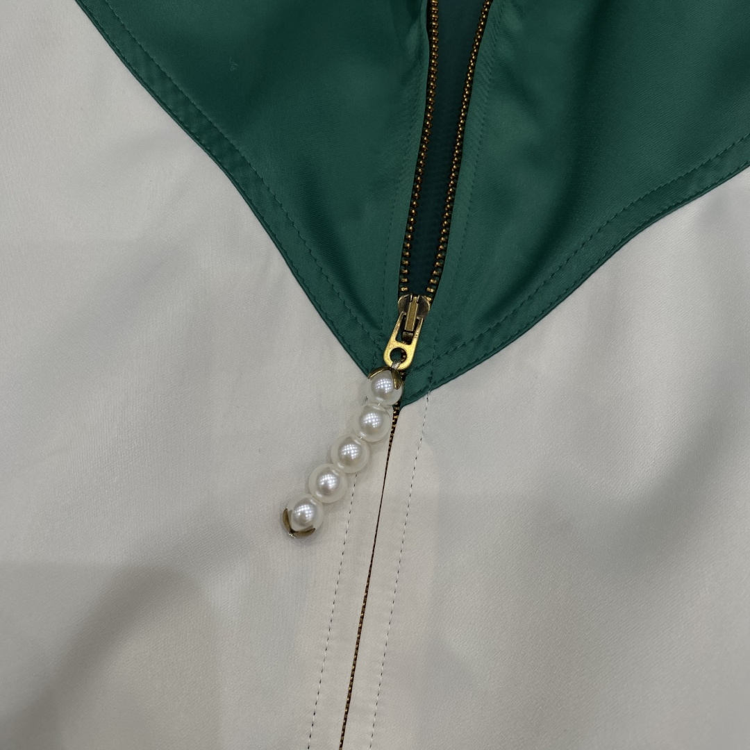 《𝙉𝙚𝙬🖤❤️驴家》2026ss官网同款，早春新款男士夹克外套，时尚休闲高端版本！专柜定制面料 透气舒适