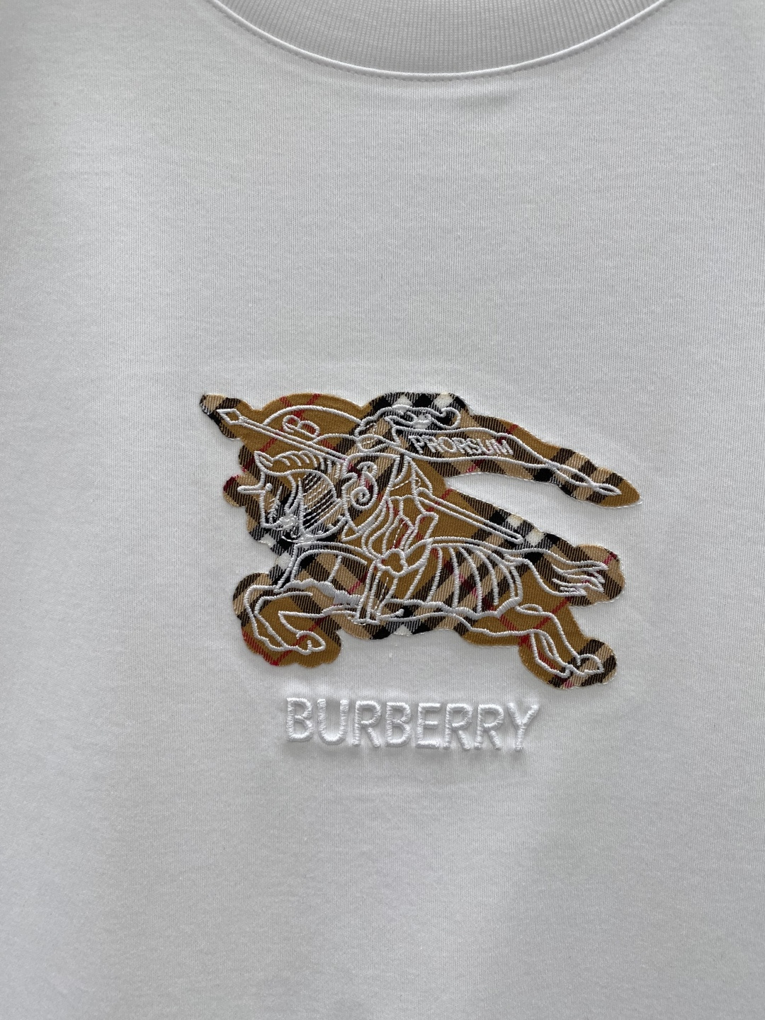 《𝙉𝙚𝙬🖤❤️巴家》2026新款首发专柜最新款短袖圆领T恤 高端订制 设计前卫时尚！品牌logo工艺设计