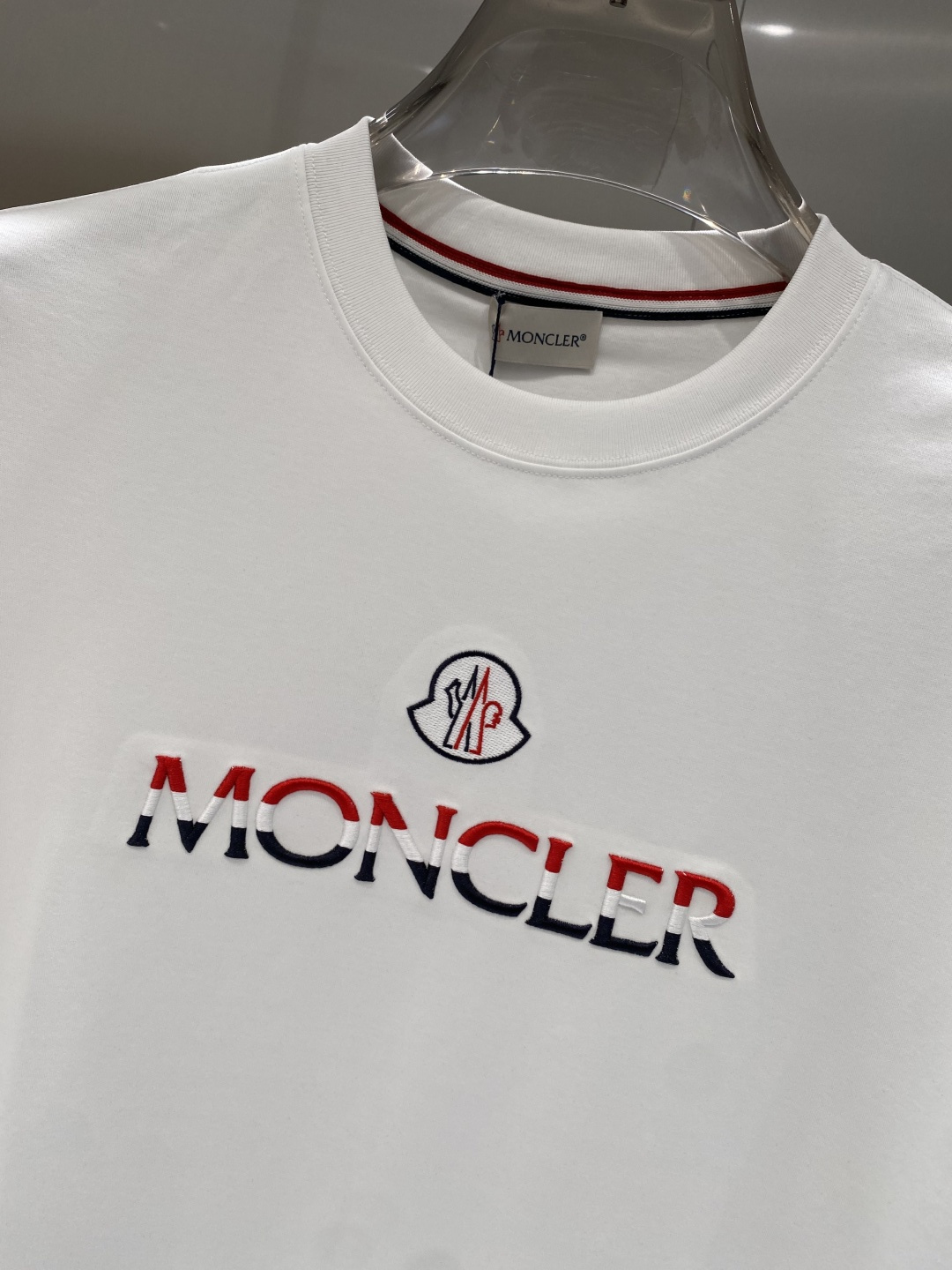 《𝙉𝙚𝙬🖤❤️蒙家》2026新款首发专柜最新款短袖圆领T恤 高端订制 设计前卫时尚！品牌logo工艺设计