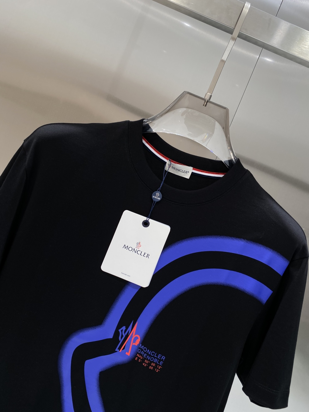 《𝙉𝙚𝙬🖤❤️蒙家》2026SS最新款春夏短袖T恤，丝光棉 帅气时尚，胸口顶级图案字母，简约百搭款。面料