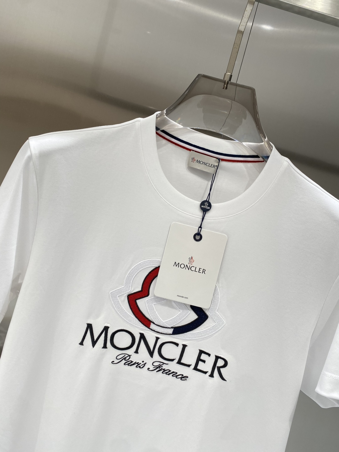 《𝙉𝙚𝙬🖤❤️蒙家》2026SS最新款春夏短袖T恤，丝光棉 帅气时尚，胸口顶级图案字母，简约百搭款。面料