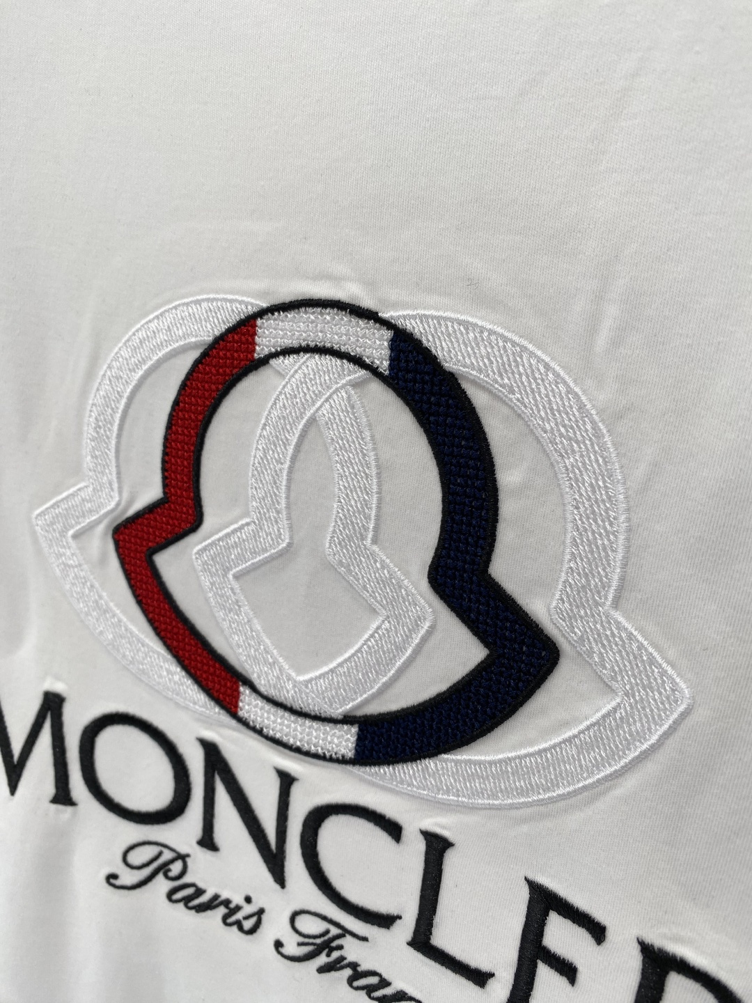 《𝙉𝙚𝙬🖤❤️蒙家》2026SS最新款春夏短袖T恤，丝光棉 帅气时尚，胸口顶级图案字母，简约百搭款。面料