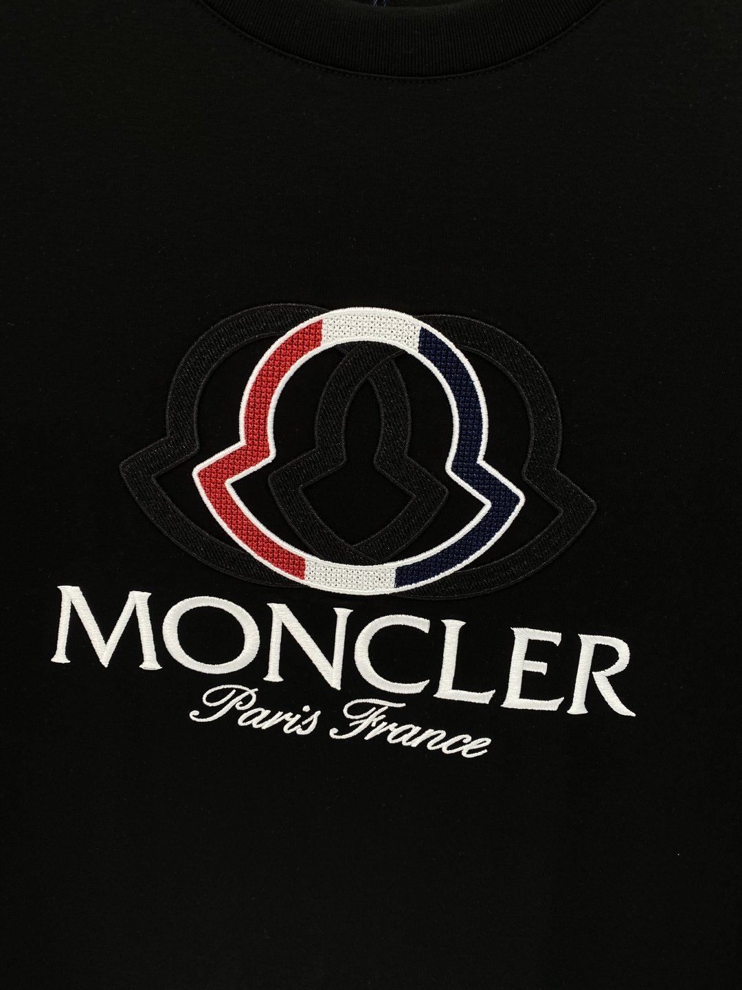 《𝙉𝙚𝙬🖤❤️蒙家》2026SS最新款春夏短袖T恤，丝光棉 帅气时尚，胸口顶级图案字母，简约百搭款。面料