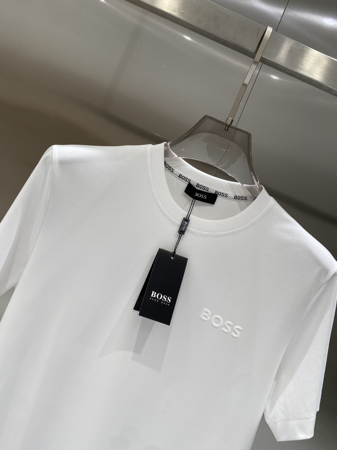 《𝙉𝙚𝙬🖤❤️BOSS家》2026SS最新款春夏短袖T恤，丝光棉 帅气时尚，胸口顶级图案字母，简约百搭款
