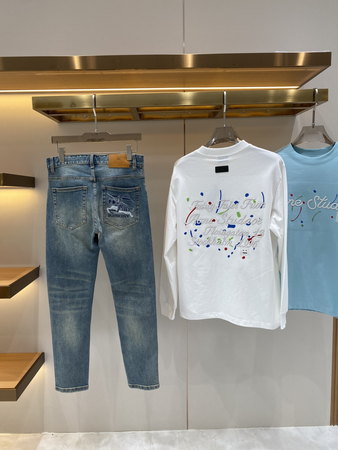 《𝙉𝙚𝙬🖤❤️巴家》2026春款重工水洗休闲牛仔裤，进口原版水洗弹力面料，舒适有弹性，独特设计，版型超正